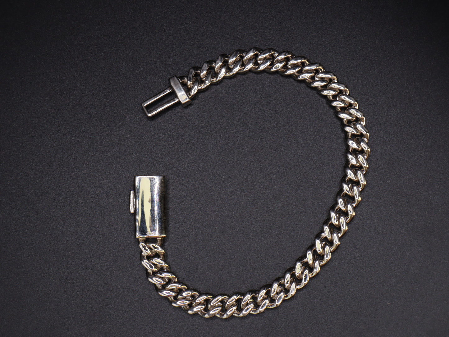 6mm Moissanite Cuban Link Bracelet Back