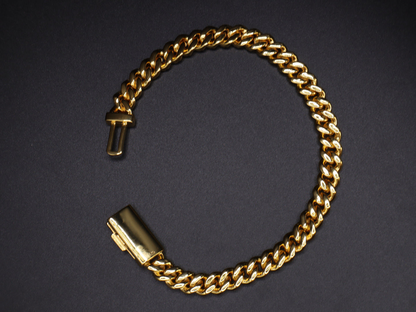 6mm Moissanite Cuban Link Bracelet Back