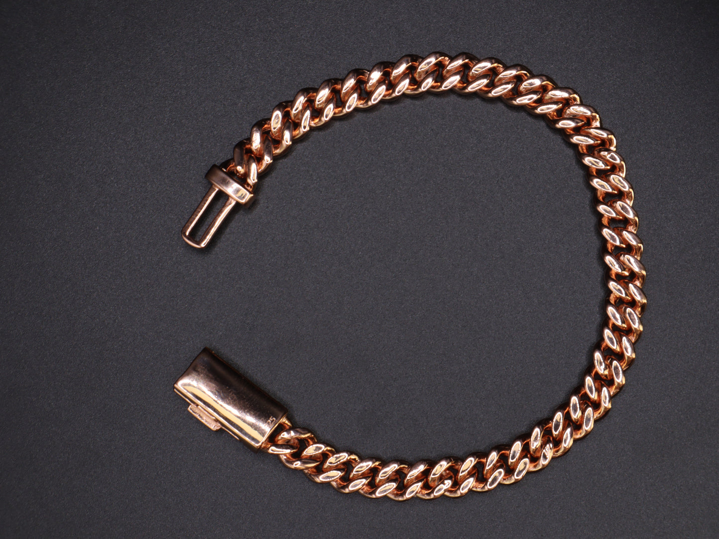 6mm Moissanite Cuban Link Bracelet Back