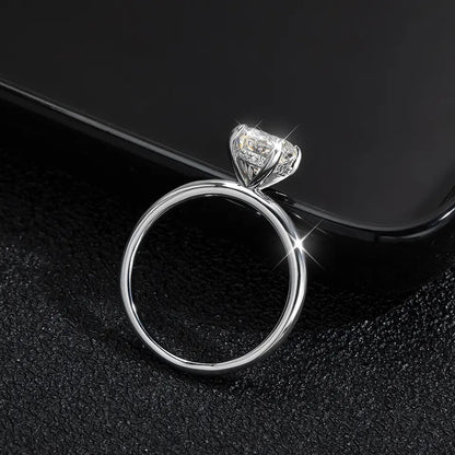 "The Exquisite" 2ct Oval Cut Moissanite Engagement Ring 925 Silver